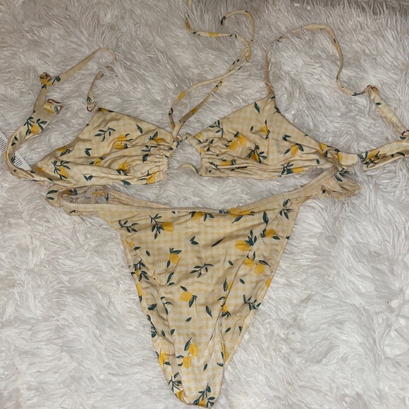 bondeye swim limonada tied to it bikini - Picture 5 of 8